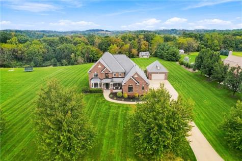 107 Hibernia Drive Lancaster Township PA 16037