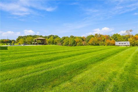 107 Hibernia Drive Lancaster Township PA 16037