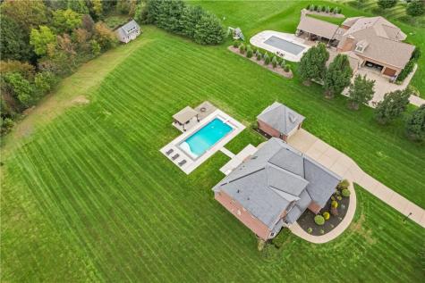 107 Hibernia Drive Lancaster Township PA 16037
