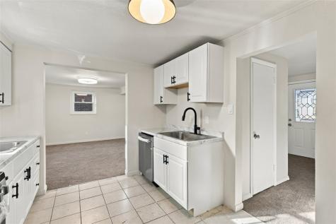1015 Glencoe Green Tree PA 15220