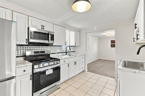 1015 Glencoe Green Tree PA 15220