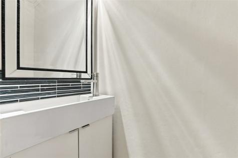 1015 Glencoe Green Tree PA 15220