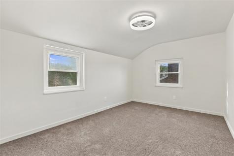 1015 Glencoe Green Tree PA 15220