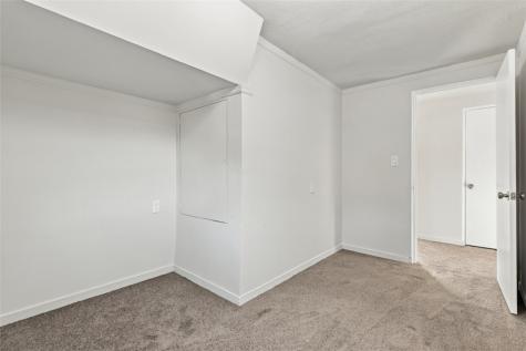1015 Glencoe Green Tree PA 15220