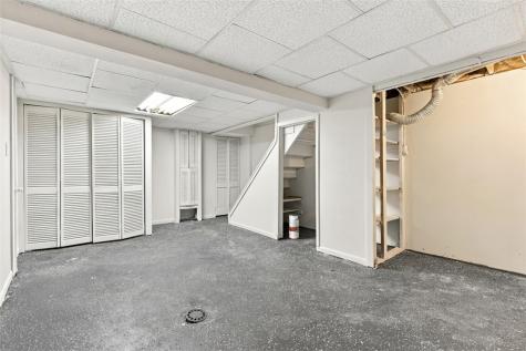 1015 Glencoe Green Tree PA 15220