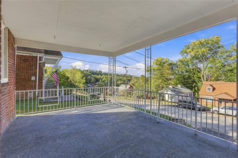 1015 Glencoe Green Tree PA 15220
