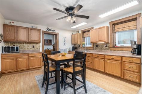 139 Main Street Claysville PA 15323