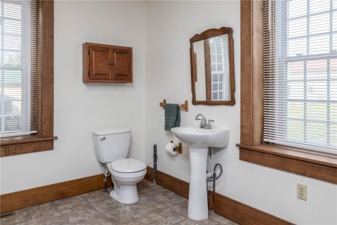 139 Main Street Claysville PA 15323