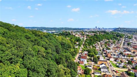 912 Benwood Avenue Mckees Rocks PA 15136