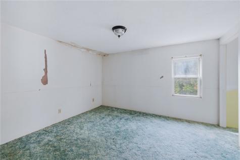 138 Strawbridge Avenue Sharon PA 16146