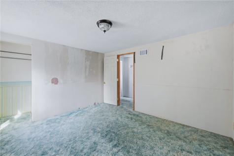 138 Strawbridge Avenue Sharon PA 16146