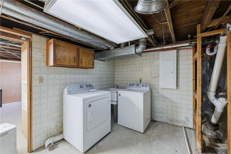 138 Strawbridge Avenue Sharon PA 16146