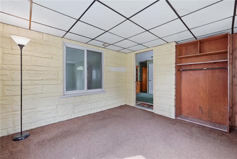138 Strawbridge Avenue Sharon PA 16146
