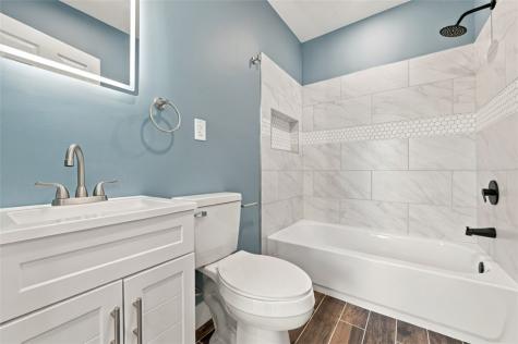 240 Stewart Street Elizabeth Township/boro PA 15037