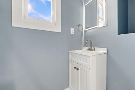 240 Stewart Street Elizabeth Township/boro PA 15037