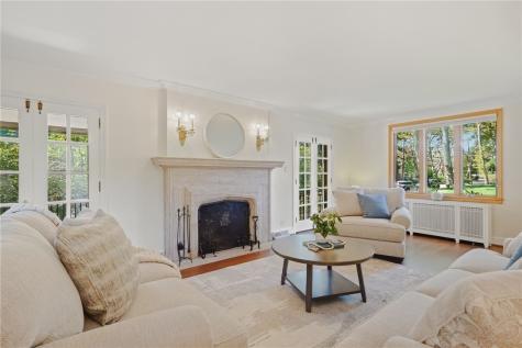 221 Lingrove Place Point Breeze PA 15208