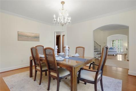221 Lingrove Place Point Breeze PA 15208