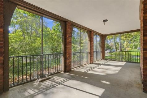 221 Lingrove Place Point Breeze PA 15208