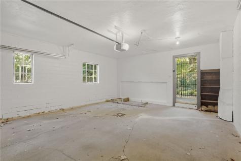 221 Lingrove Place Point Breeze PA 15208