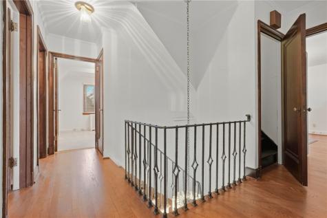 221 Lingrove Place Point Breeze PA 15208