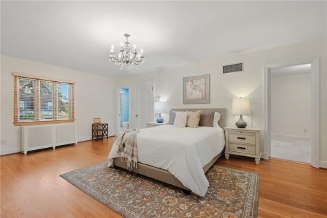 221 Lingrove Place Point Breeze PA 15208