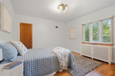 221 Lingrove Place Point Breeze PA 15208