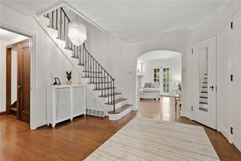 221 Lingrove Place Point Breeze PA 15208