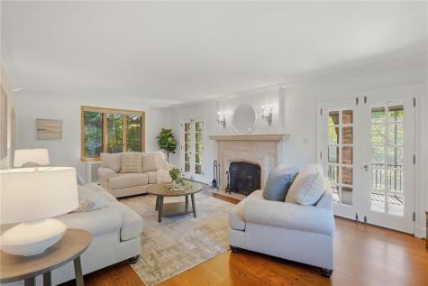 221 Lingrove Place Point Breeze PA 15208