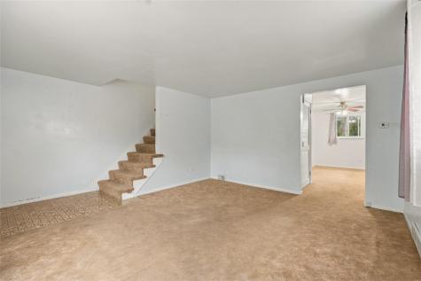 1222 10th Street Irwin PA 15642