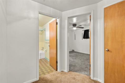 1222 10th Street Irwin PA 15642