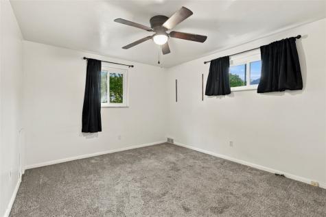 1222 10th Street Irwin PA 15642