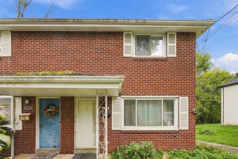 1222 10th Street Irwin PA 15642