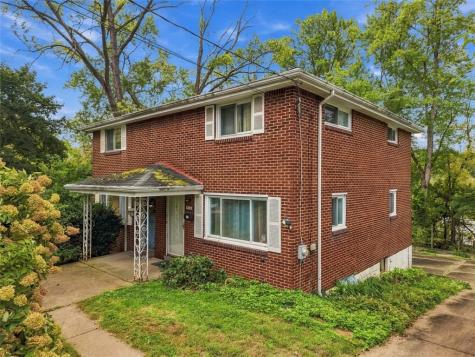 1222 10th Street Irwin PA 15642