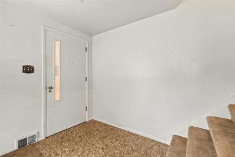1222 10th Street Irwin PA 15642