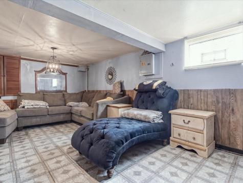 4018 Everlawn Street West Mifflin PA 15122