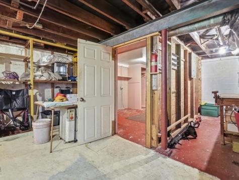 4018 Everlawn Street West Mifflin PA 15122