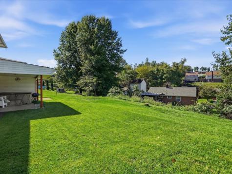 4018 Everlawn Street West Mifflin PA 15122