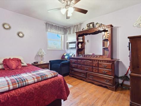 4018 Everlawn Street West Mifflin PA 15122