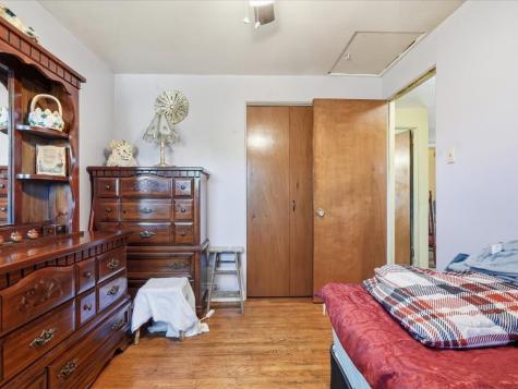 4018 Everlawn Street West Mifflin PA 15122