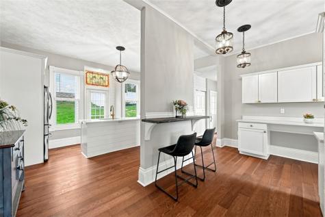 104 1st Street Oakdale PA 15071