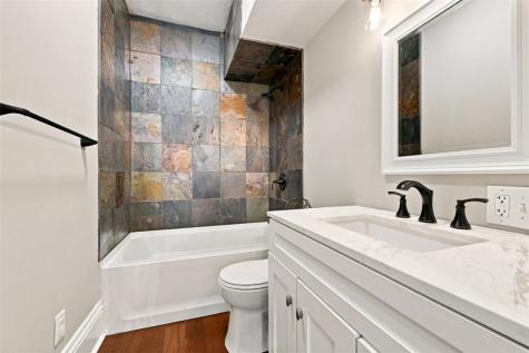 104 1st Street Oakdale PA 15071