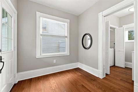 104 1st Street Oakdale PA 15071