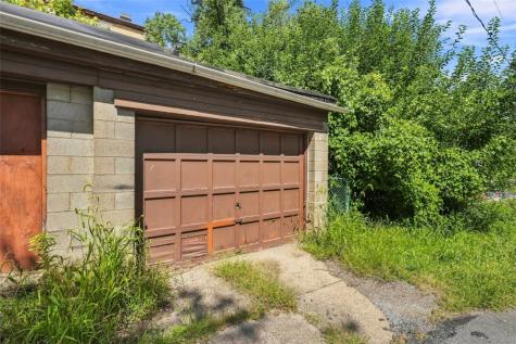 776 Hazelwood Avenue Greenfield PA 15217