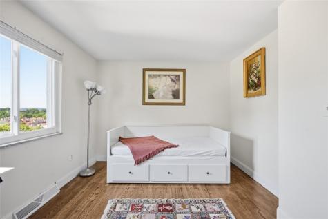 3941 Drexel Brighton Heights PA 15212