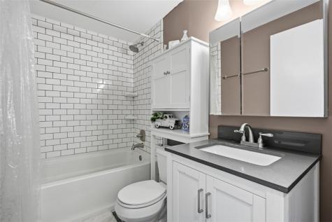 3941 Drexel Brighton Heights PA 15212