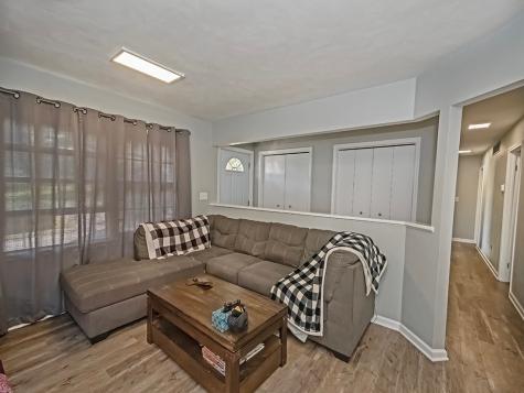 136 S Jackson Street S Evans City Boro PA 16033