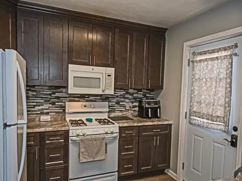 136 S Jackson Street S Evans City Boro PA 16033