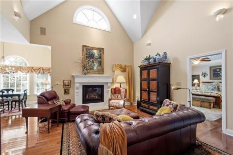 1005 Skyline Drive Cecil PA 15317