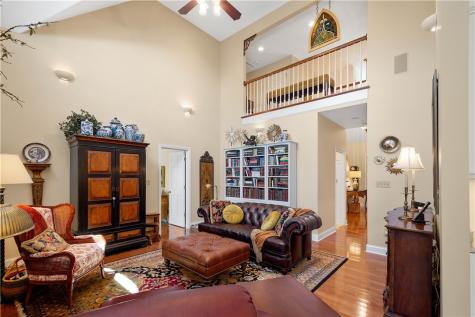 1005 Skyline Drive Cecil PA 15317