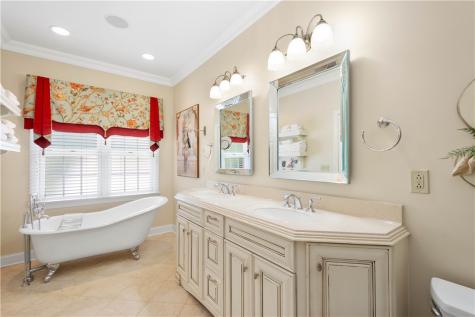 1005 Skyline Drive Cecil PA 15317